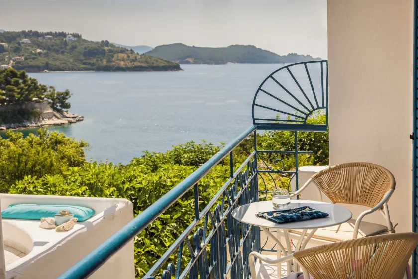 Aria Blue Suites - Image 1