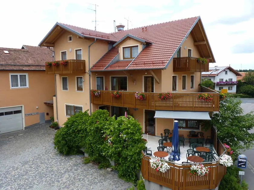 Gasthof-Pension-Metzgerei Jäger - Image 1