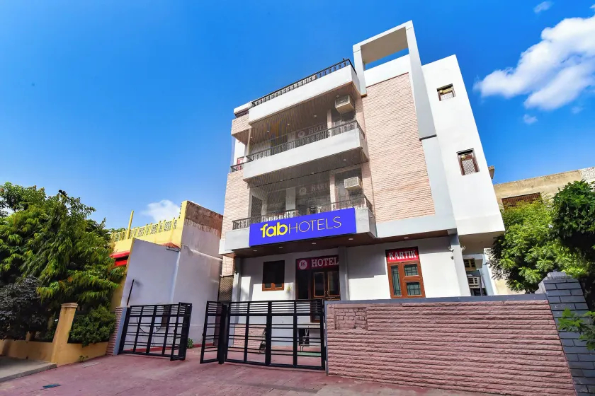 FabHotel Kartik Inn - Image 1
