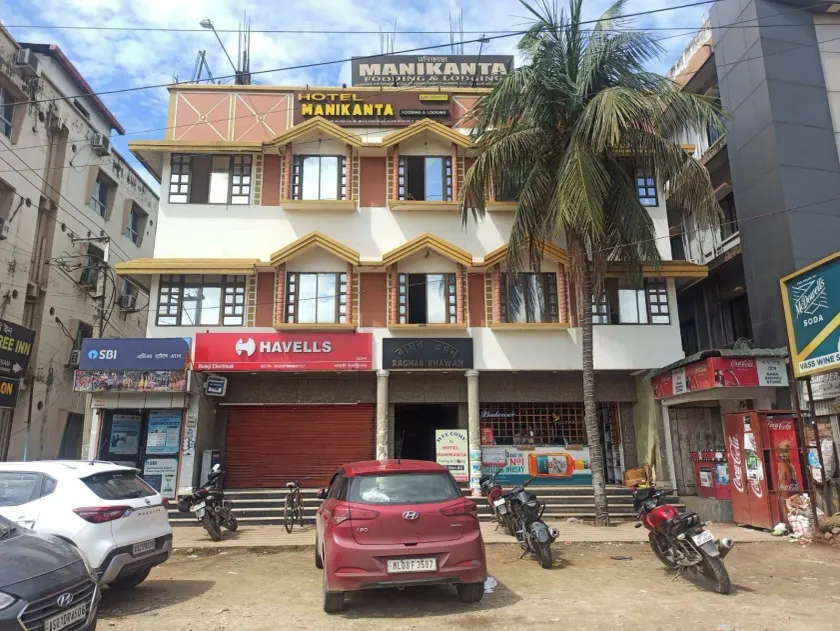 Hotel Manikanta - Image 1