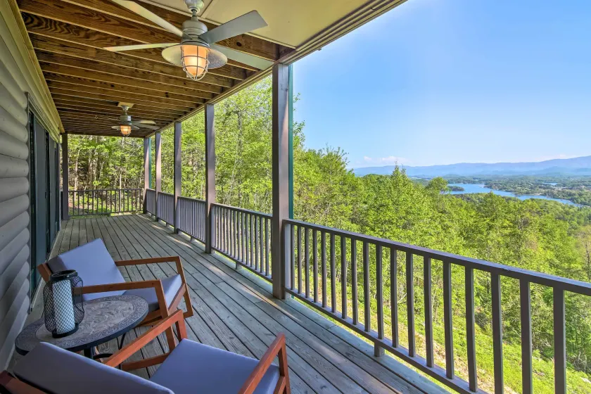 'Haven Ridge' - exklusivt hus med utsikt över bergen! - Image 1
