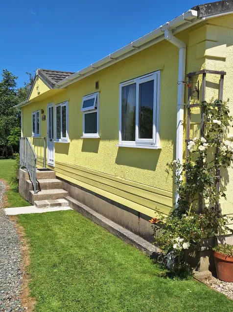 Thornbury Holiday Park - Image 1