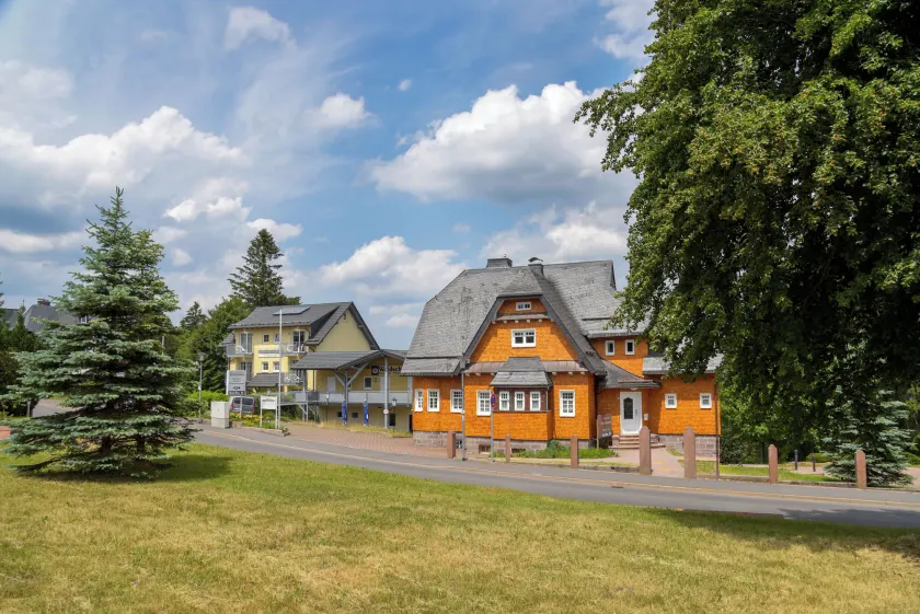 Hotel Waldschlösschen und Spezialitätenrestaurant - Image 1