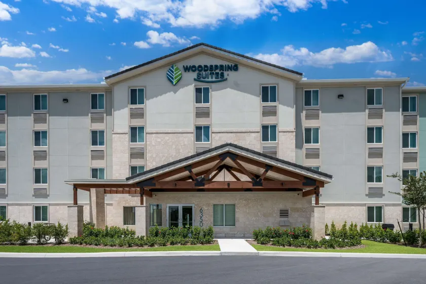 WoodSpring Suites West Palm Beach - Image 1