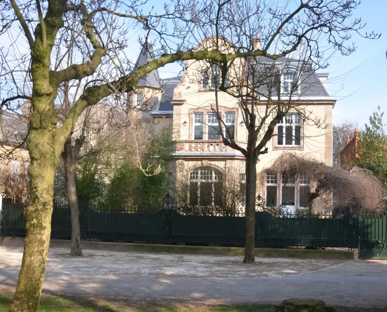 Villa Camoufle - Image 1