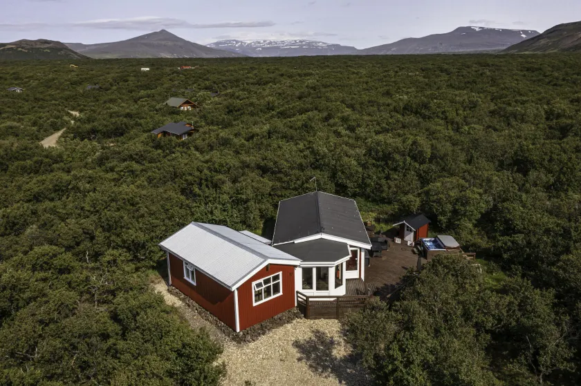 Húsafell Holiday Homes - Image 1