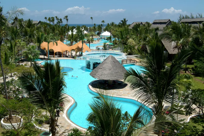 Southern Palms Beach Resort - Image 1