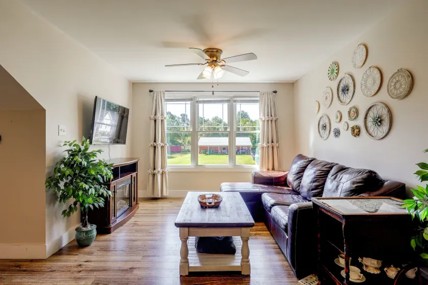 Fire Pit + Yard: Peaceful Nottoway County Apt - Image 1