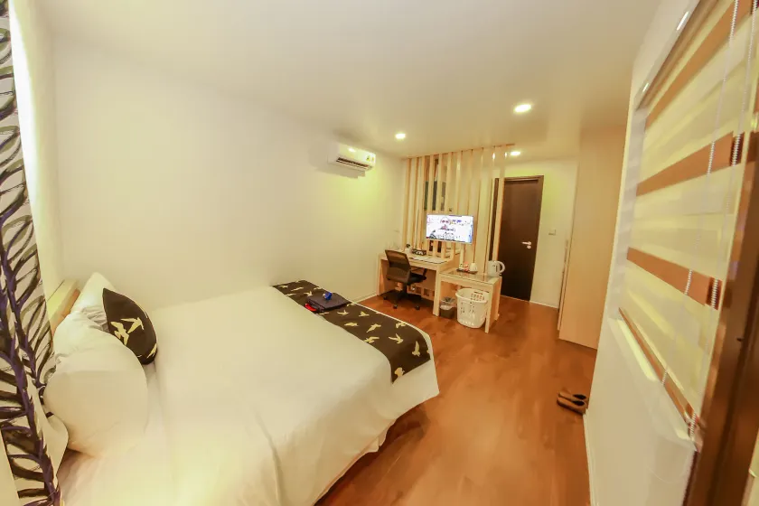 Momizi Business Hotel - Image 1