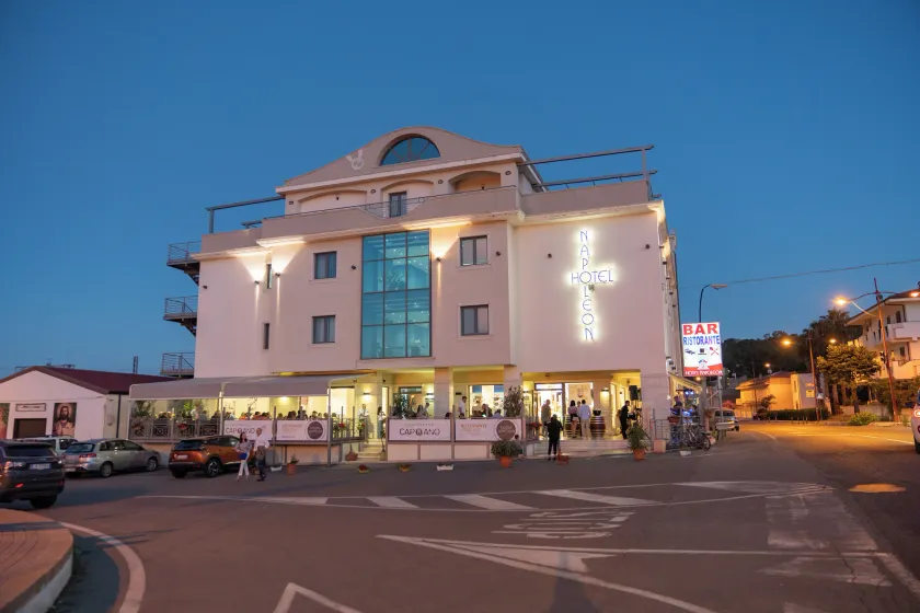 Hotel Napoleon - Image 1