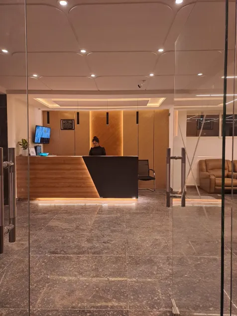 HOTEL ROYAL SUITES AND ROOMS - Image 1