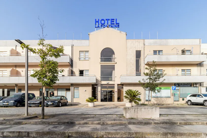 Hotel La Fontaine - Image 1