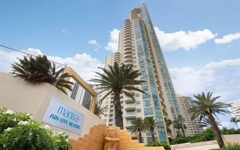 Sun City - Q Stay - Image 1