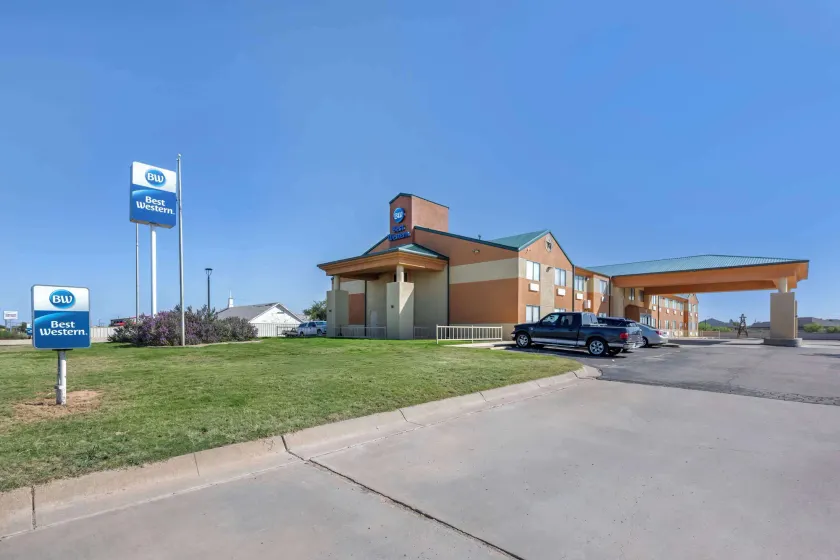 Best Western Post Inn - Image 1