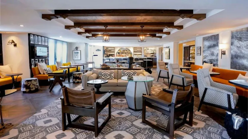 Hotel Amarano Burbank-Hollywood - Image 1
