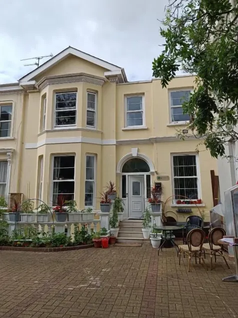 Mayville House Flat - Image 1
