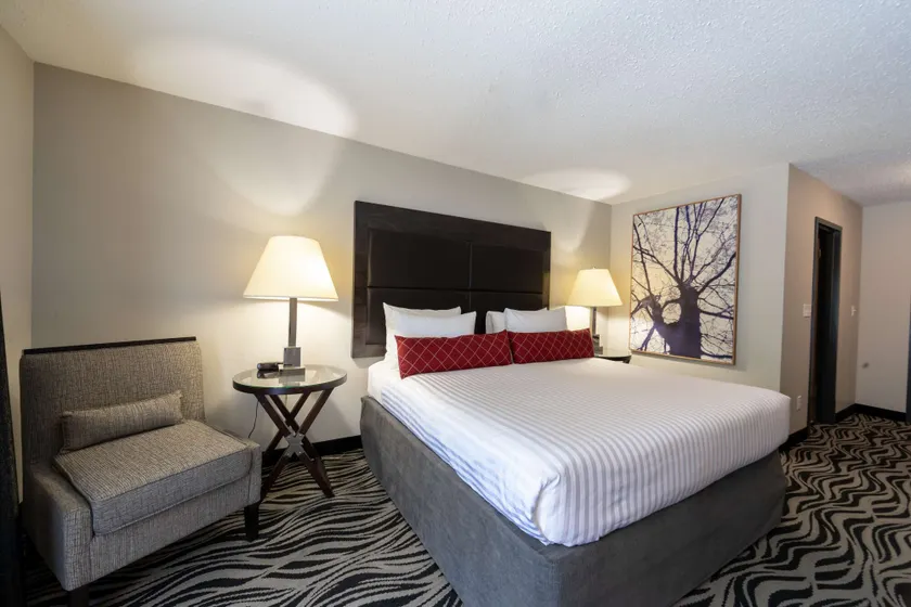 SureStay Hotel by Best Western Castlegar - Image 1