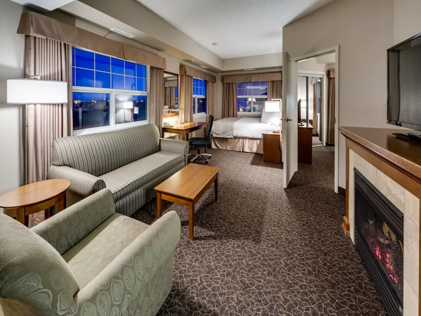 Heritage Inn & Suites - Brooks - Image 1