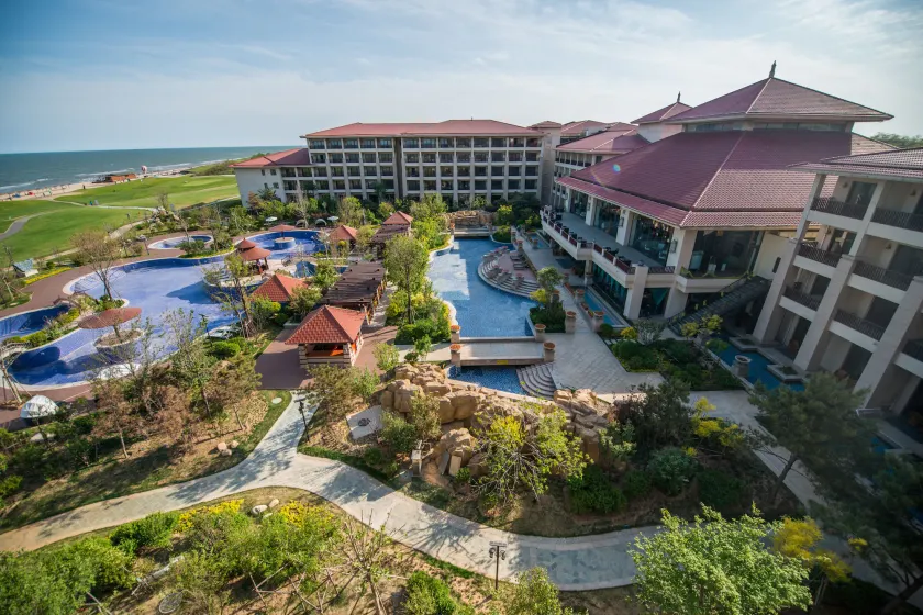Arcadia seaside holiday hotel Beidaihe - Image 1