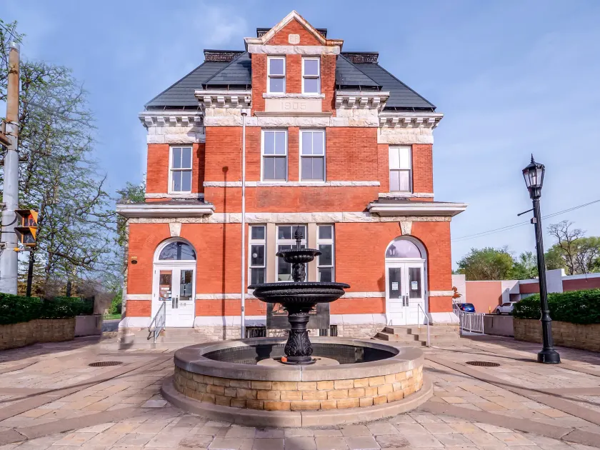 Sandwich Boutique Hotel - Image 1