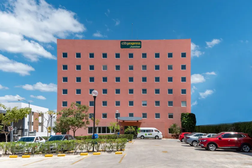 City Express Junior by Marriott Merida Altabrisa - Image 1