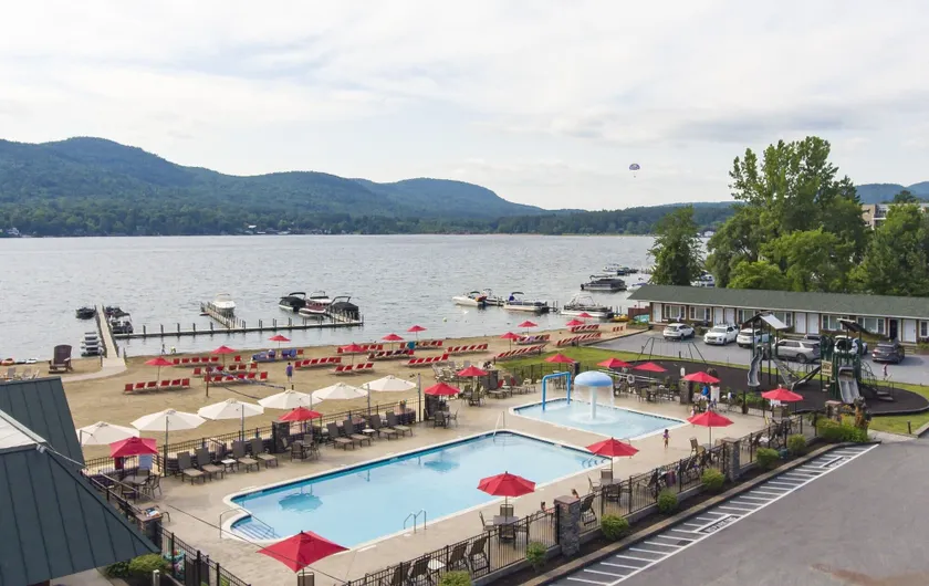 Scotty's Lakeside Resort - Image 1