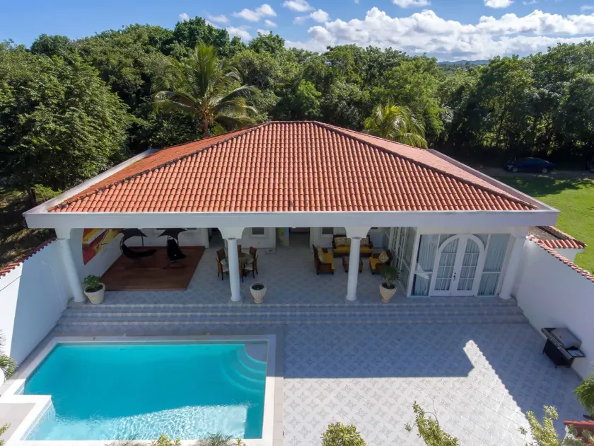 Villa Tennis - Image 1