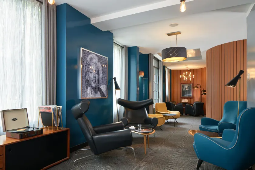 Platine Hôtel - Image 1