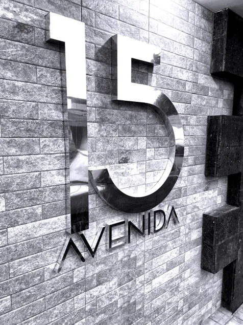 15 AVENIDA - Image 1