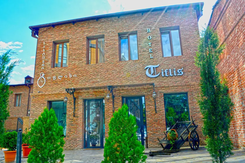 Tiflis Hotel - Image 1