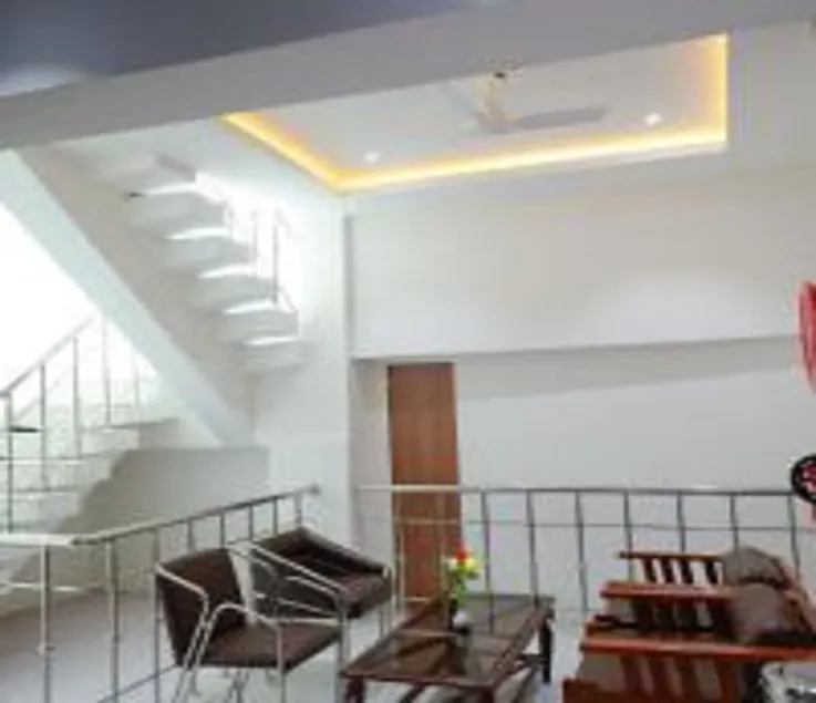 TM INN Hotel - Lobby