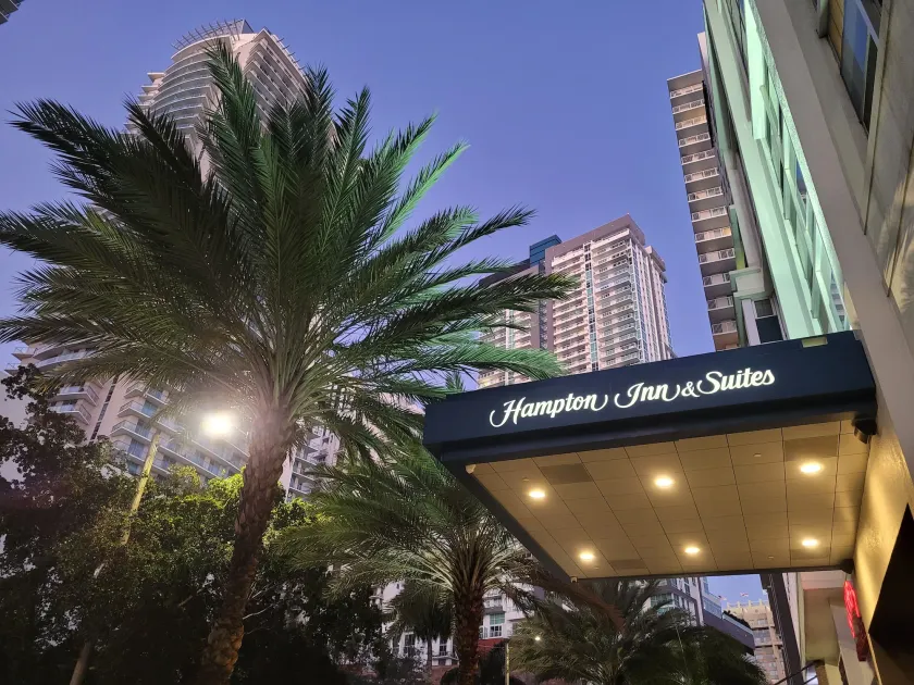 Hampton Inn & Suites by Hilton Miami Brickell Downtown - Image 1