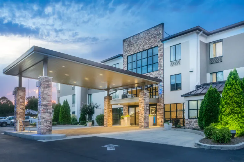 Holiday Inn Express Hotel & Suites Fort Payne by IHG - Image 1