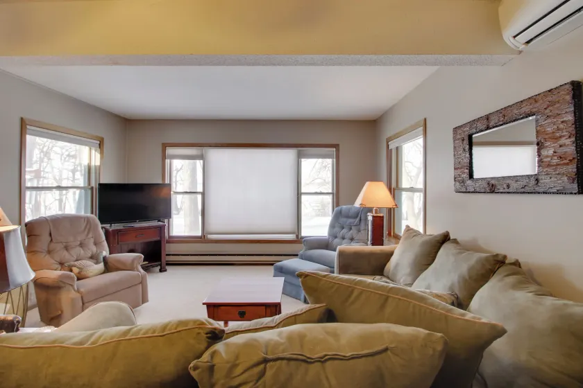 Boat & Hike Up North! Lakefront Minnesota Duplex - Image 1