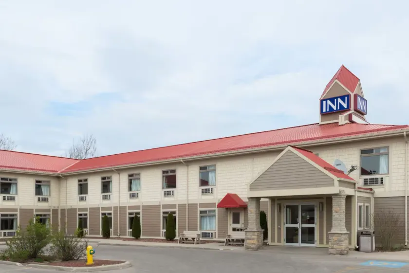 London Travel Inn - Image 1