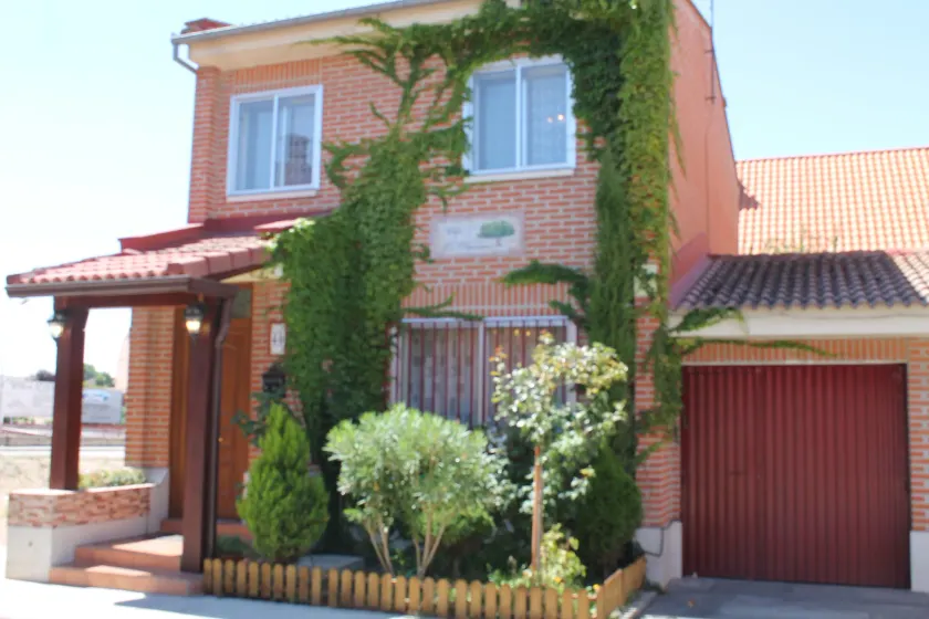 Alojamiento La Olmedana - Image 1