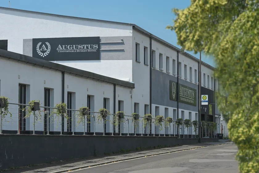 Augustus Hotel Bernkastel - Comfortable Budget Hotel - Image 1