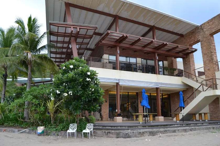Apartment in Pico De Loro - Image 1