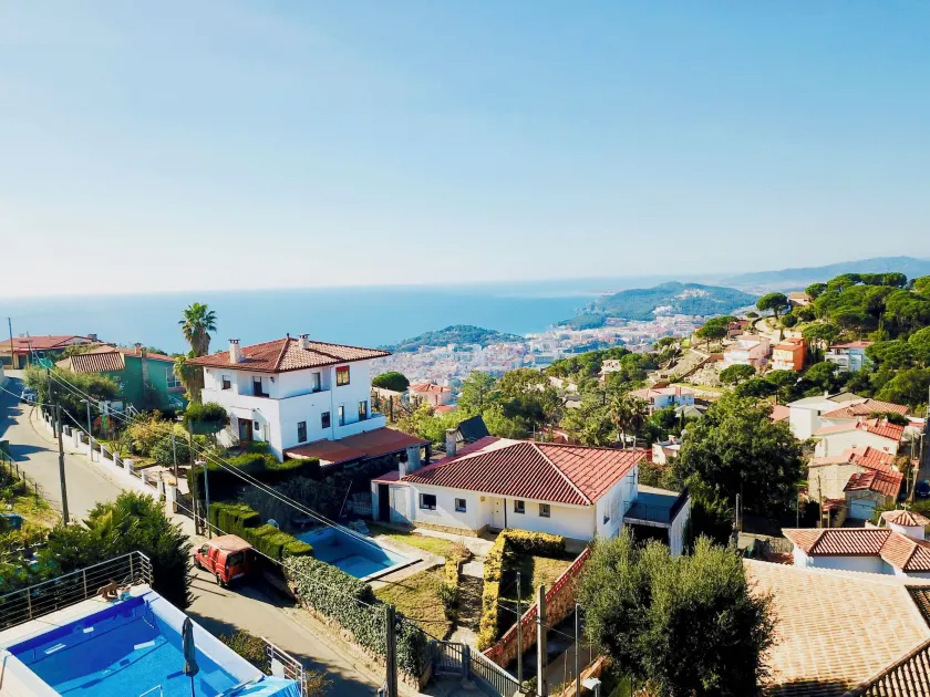 Luxury Villa Investingspain With sea Views, Pool and Jacuzzi - Image 1