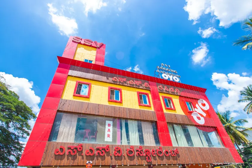 OYO 17373 Ssv Hotel - Image 1