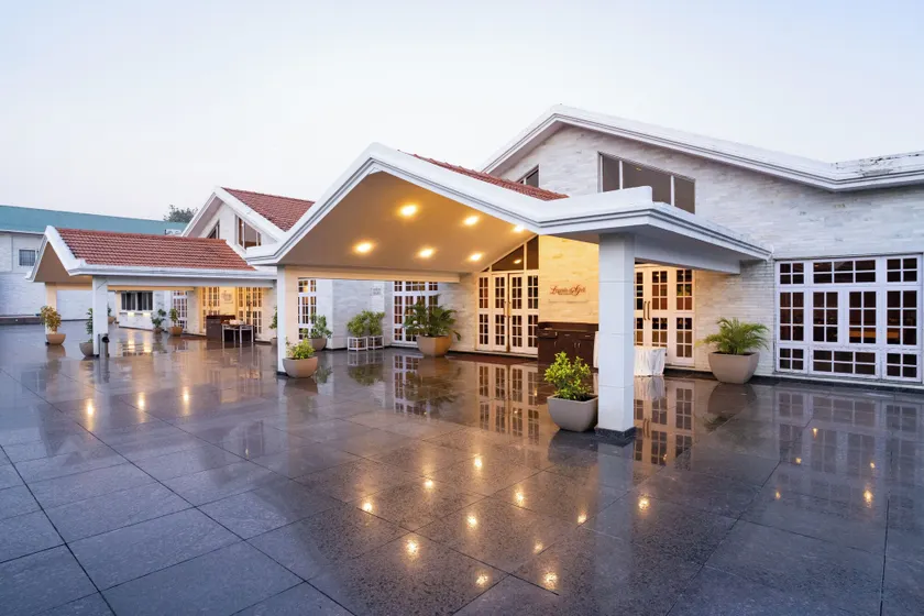 Eagleton The Golf Resort - Image 1