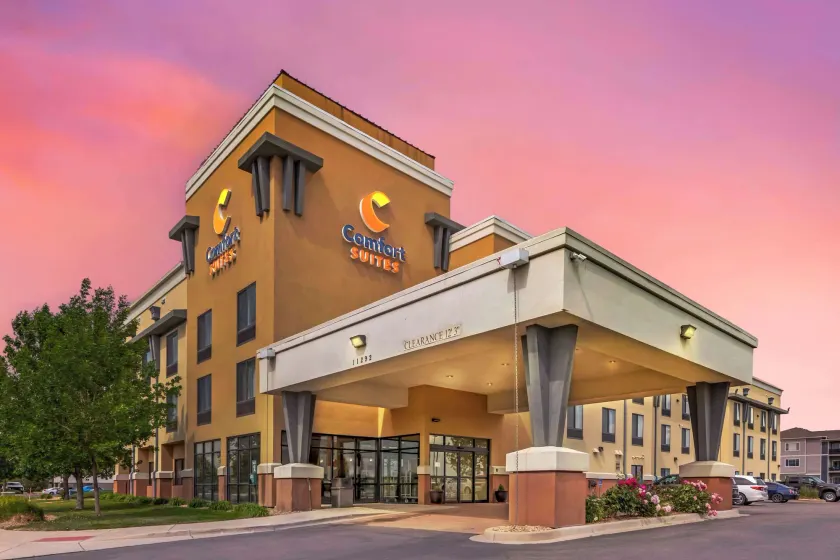 Comfort Suites Longmont - Image 1