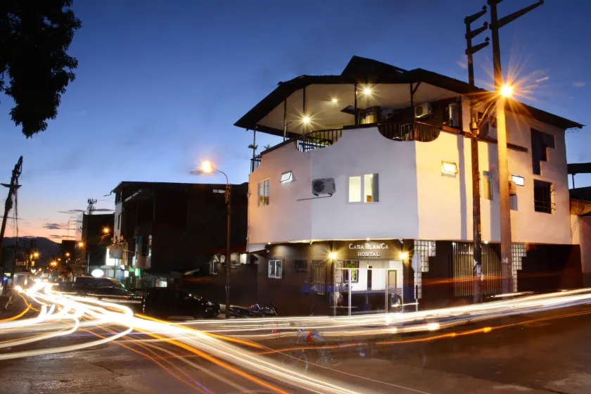 Hostal Casa Blanca - Image 1
