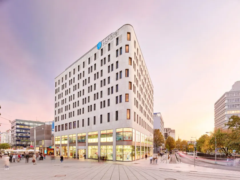 H2 Hotel Saarbrücken, Trademark by Wyndham - Image 1