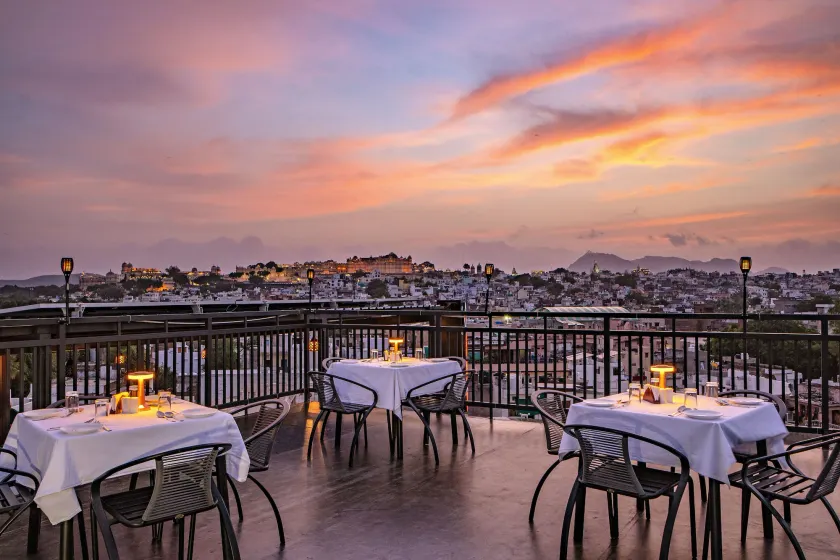 THE MANGAL VIEW RESIDENCY - A Luxury Boutique Business Hotel - Image 1