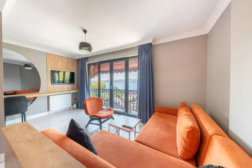 216 Bosphorus - Image 1