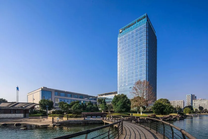 Wyndham Grand Suzhou Fenhu - Image 1