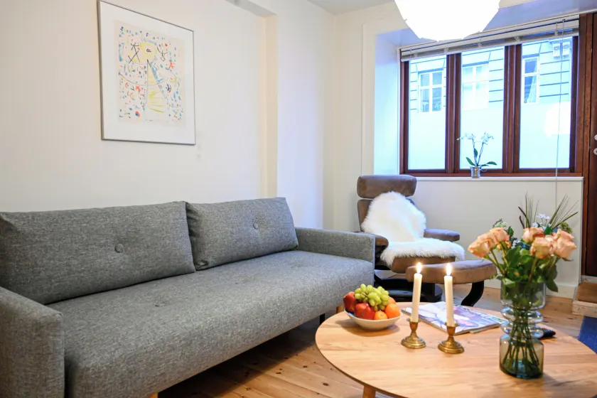 Park 2- Charming 1-bdr Apt Close to Metro - Image 1