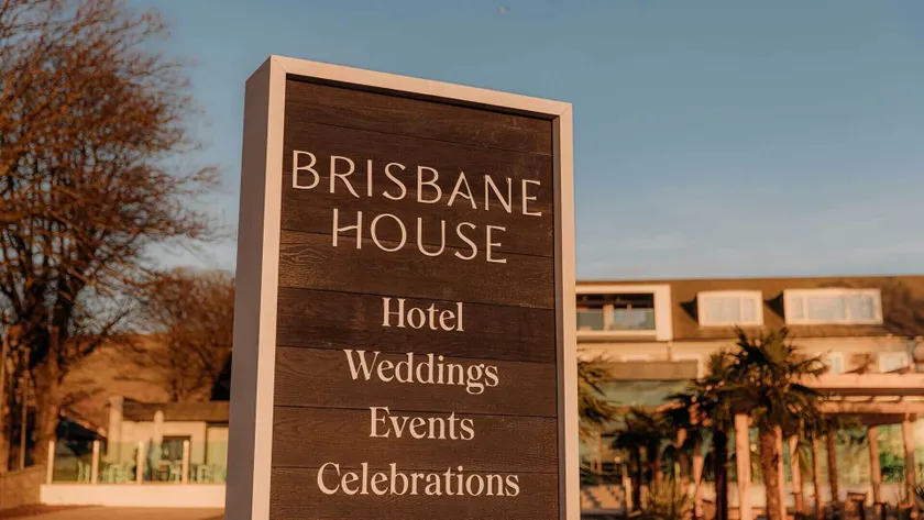 Brisbane House Hotel - Image 1