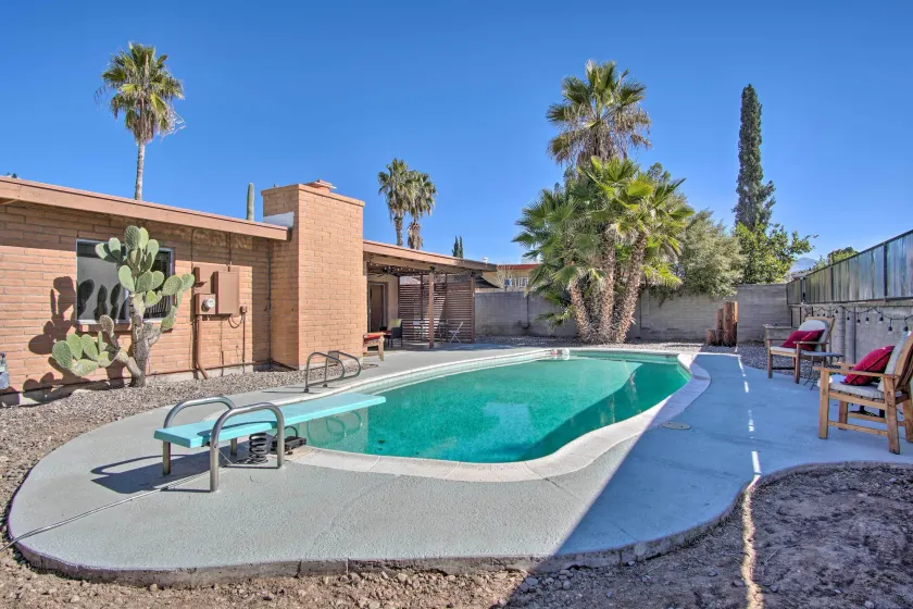 Eastside Home w/ Pool Near Hiking! - Image 1